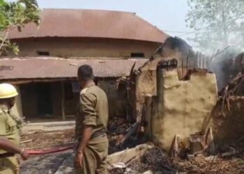 উপপ্রধান খুনের পরেই অগ্নিগর্ভ রামপুরহাট।অগ্নিদগ্ধ হয়ে মৃত্যু ১০ জনের ঃ দমকল