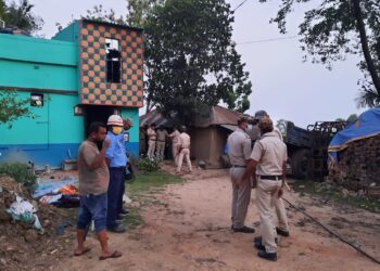 গলসীকান্ডের পর আজও থমথমে সন্তোষপুর গ্রাম, গ্রেপ্তার আরও ১।