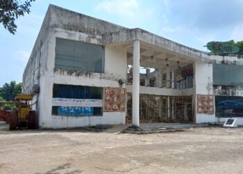 বন্ধ মিষ্টিহাব চালু করতে একাধিক গুরুত্বপূর্ণ সিদ্ধান্ত পূর্ববর্ধমান জেলাপ্রশাসনের,শুরু রাজনৈতিক চাপানউতর।