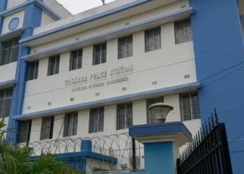 খেলতে গিয়ে গলায় ফাঁস লেগে মৃত্যু বালকের।