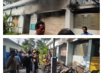 গলসীর পুরষা ব্লক প্রাথমিক স্বাস্থ্য কেন্দ্রের স্টোররুমে আগুন।মুহূর্তের মধ্যে আতঙ্ক ছড়ায় রোগী ও রোগীর পরিজনদের মধ্যে।